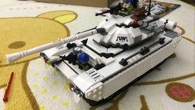 国产积木超大开箱视频,超大套装惊艳亮相，带你领略创意无限